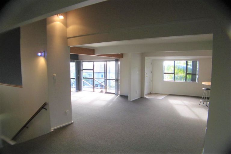 Photo of property in 32 Penzance Road, Mairangi Bay, Auckland, 0630