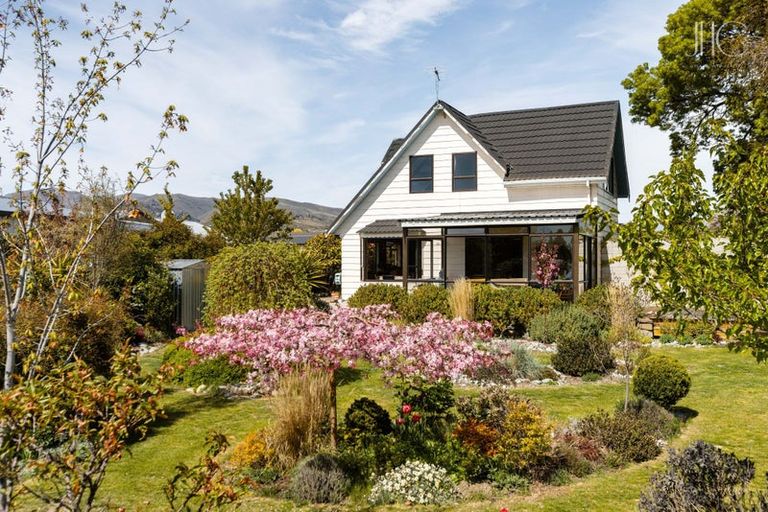 Photo of property in 93 Molyneux Avenue, Cromwell, 9310