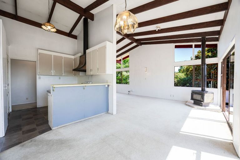 Photo of property in 25 Nui Mana Place, Te Atatu South, Auckland, 0610