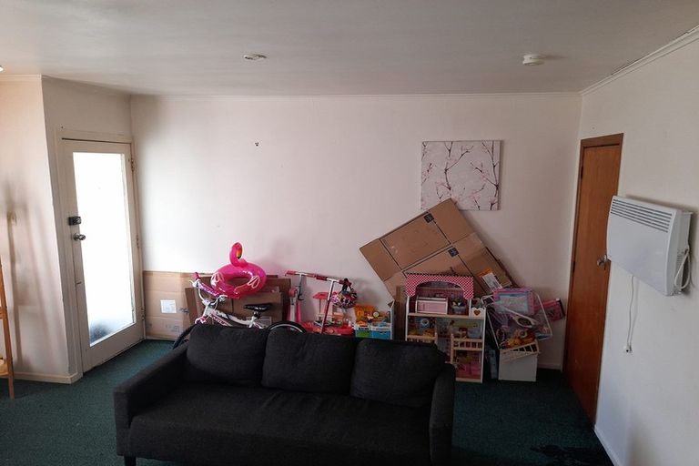 Photo of property in 8 Springfield Street, Forrest Hill, Auckland, 0620