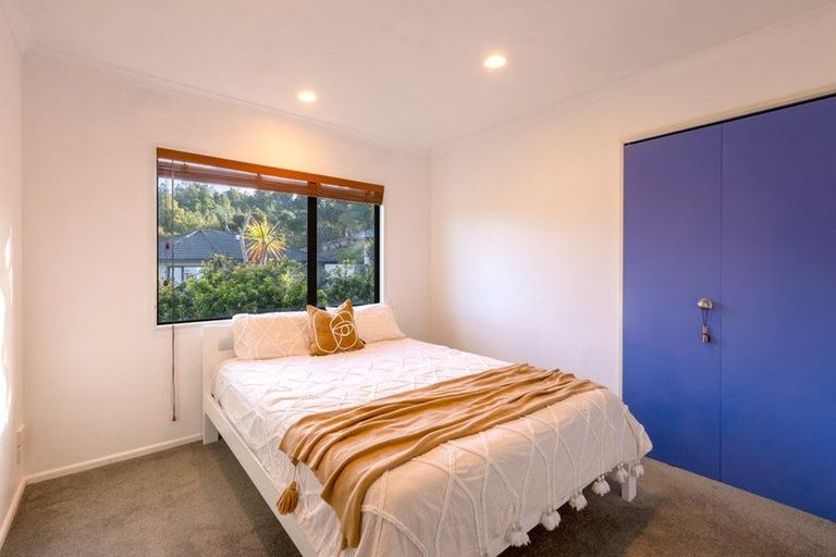 Photo of property in 32 Ian Sage Avenue, Torbay, Auckland, 0630