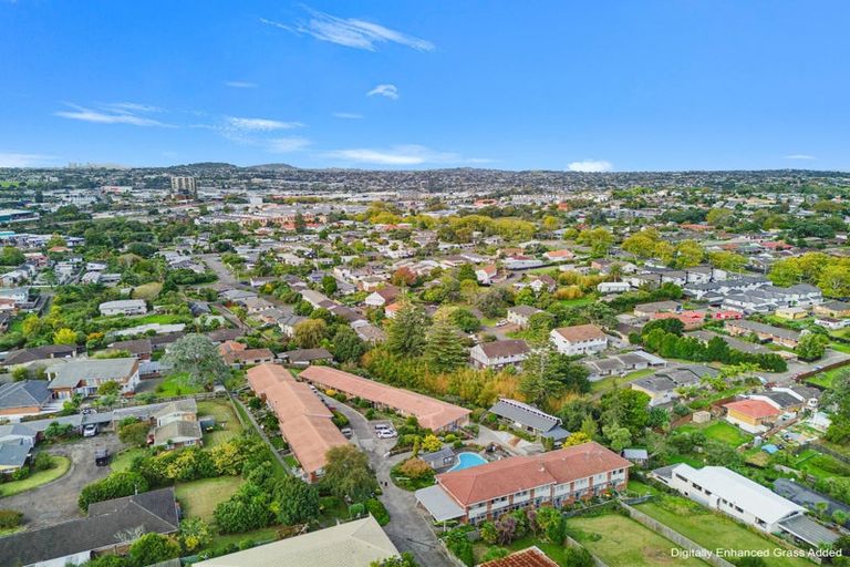 Photo of property in 10/16 Willerton Avenue, New Lynn, Auckland, 0600