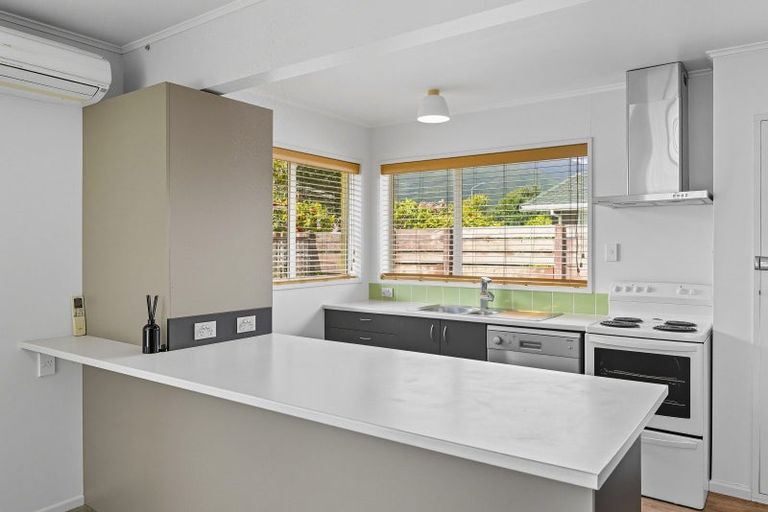 Photo of property in 26a Matai Street, Waikanae, 5036