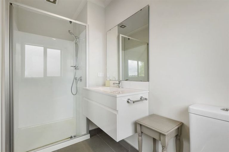 Photo of property in 4 Broadview Place, Howick, Auckland, 2014