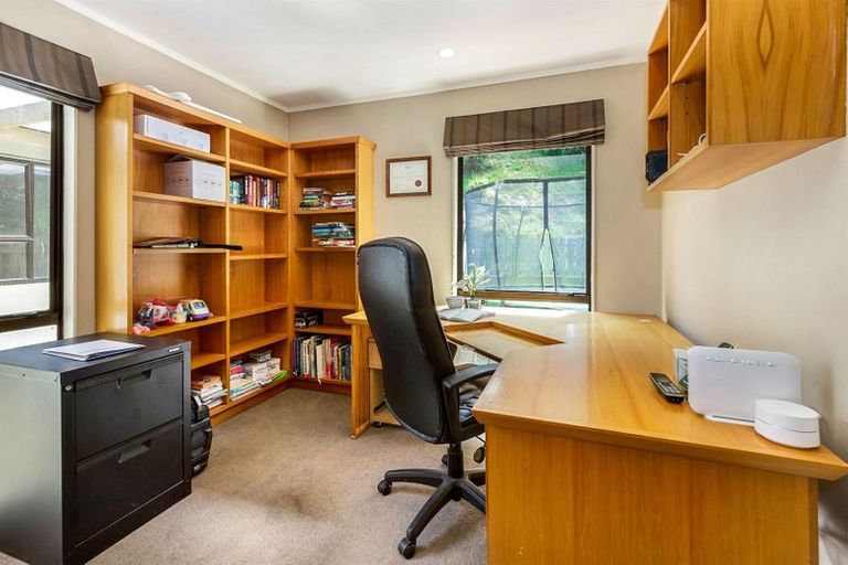 Photo of property in 70 Peterhouse Street, Tawa, Wellington, 5028