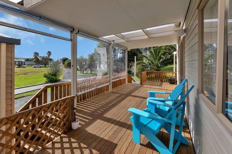 Photo of property in 21 Tamure Place, Ruakaka, 0116