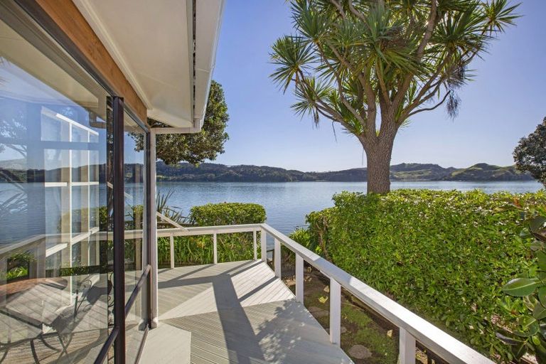 Photo of property in 58a Wallis Street, Raglan, 3225