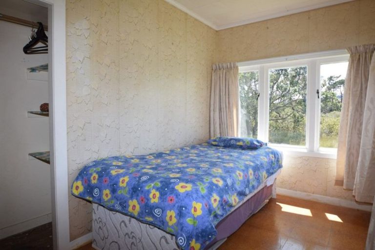 Photo of property in 37 Birds Beach Road, Tapora, Wellsford, 0977