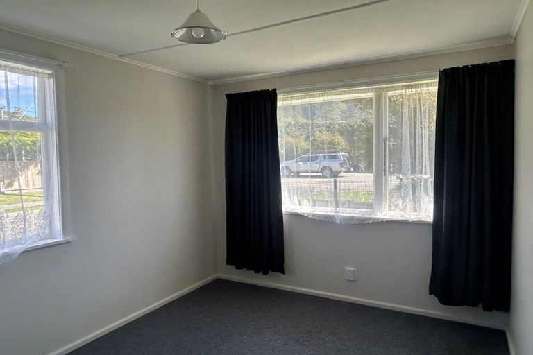 Photo of property in 14 Wairau Road, Picton, 7220