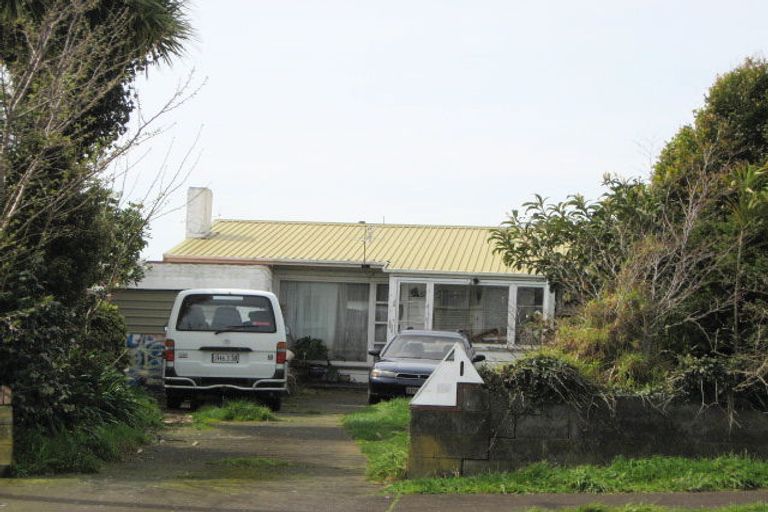 Photo of property in 10 Watene Crescent, Waitara, 4320