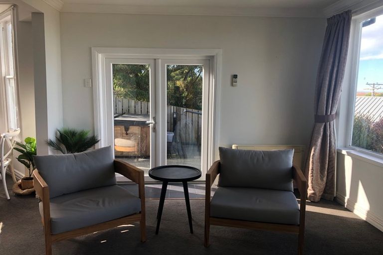 Photo of property in 17 Queen Street, Brighton, Dunedin, 9035