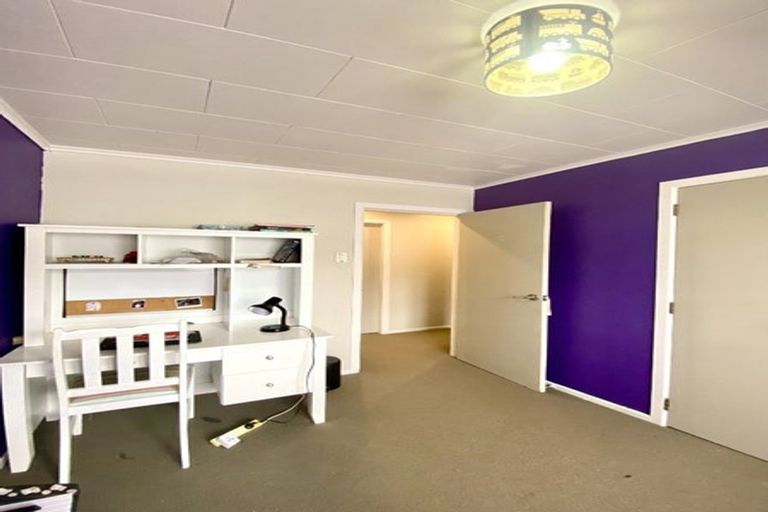 Photo of property in 205 Major Drive, Kelson, Lower Hutt, 5010