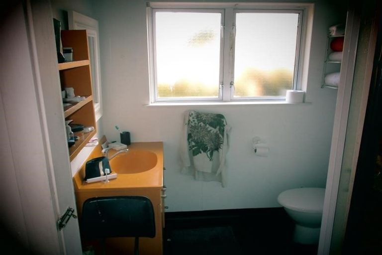 Photo of property in 3 Clarkes Crescent, Paekakariki, 5034