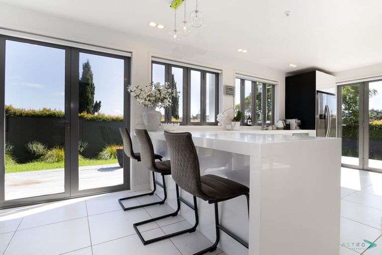 Photo of property in 1 Endymion Place, Half Moon Bay, Auckland, 2012