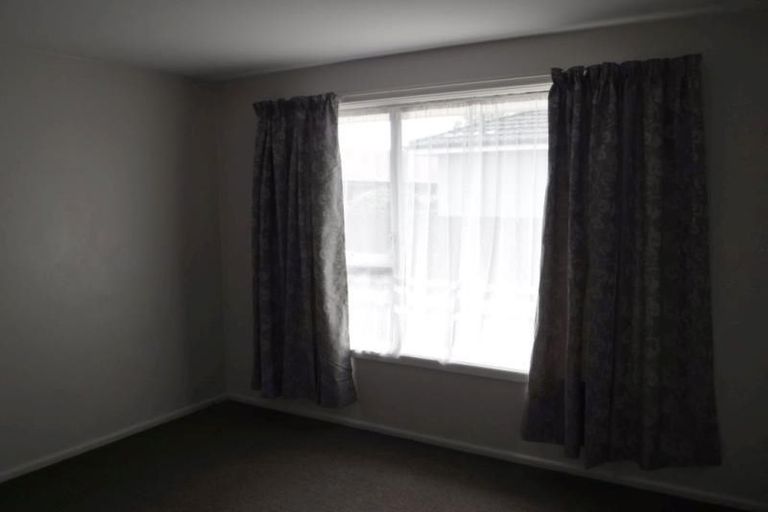 Photo of property in 2/79 Champion Street, Edgeware, Christchurch, 8013