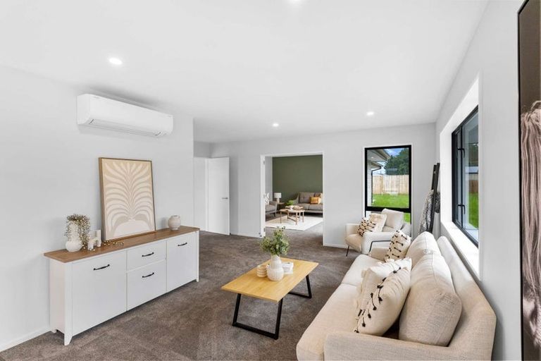 Photo of property in 1 Harrier Place, Amberley, 7410