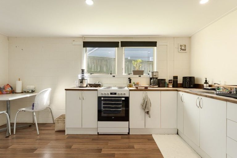 Photo of property in 131a Oceanview Road, Mount Maunganui, 3116