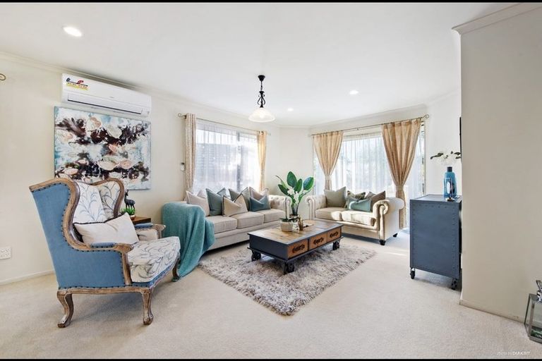 Photo of property in 10 Annamoe Place, East Tamaki, Auckland, 2013