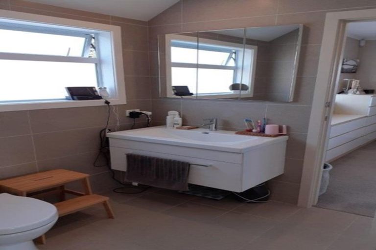 Photo of property in 5 Walter Street, Hauraki, Auckland, 0622