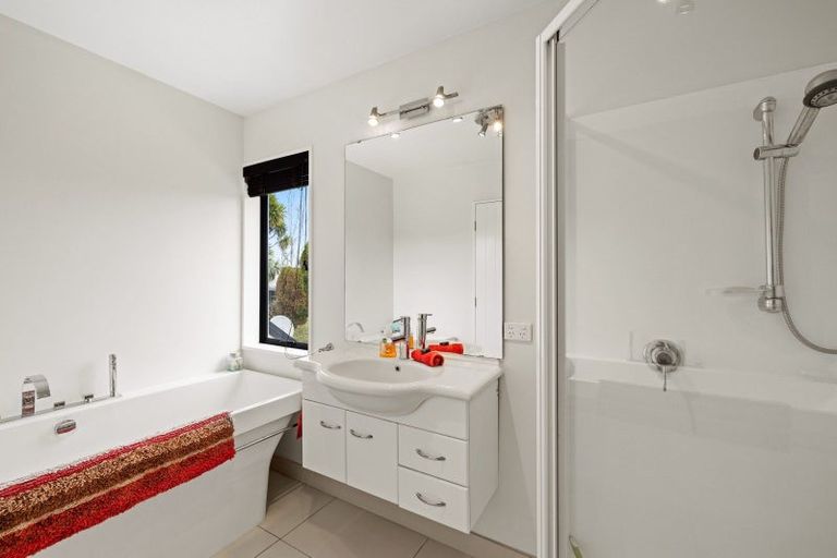 Photo of property in 51 Lewisham Park, St Albans, Christchurch, 8052