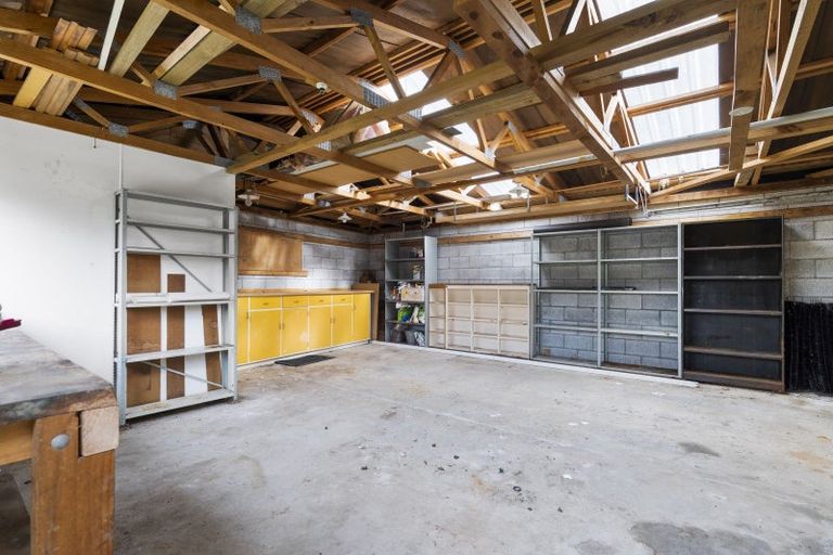 Photo of property in 8 Warren Place, Frankleigh Park, New Plymouth, 4310