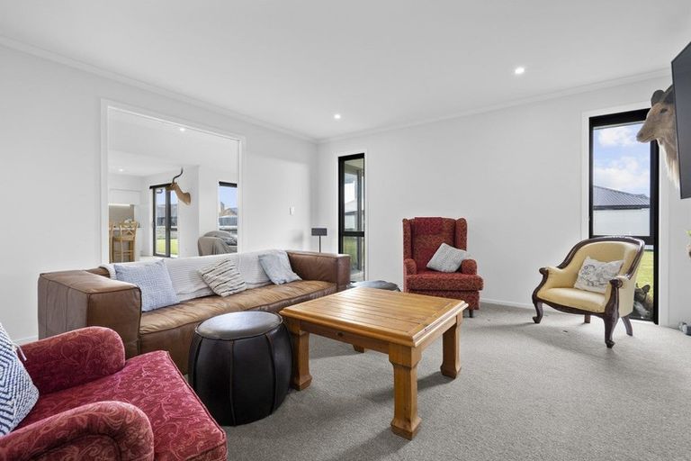 Photo of property in 51 Baxter Michael Crescent, Cambridge, 3434