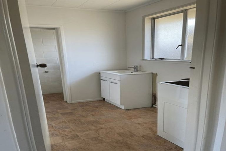 Photo of property in 16 Birdwood Road, Pukekohe, 2120