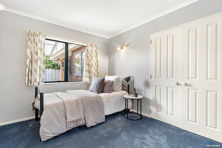 Photo of property in 4 Amherst Place, Albany, Auckland, 0632