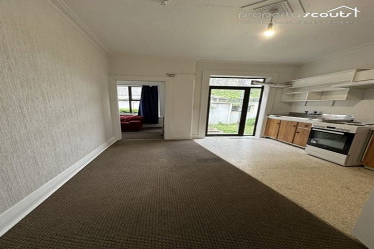 Photo of property in 6 Howe Street, North Dunedin, Dunedin, 9016