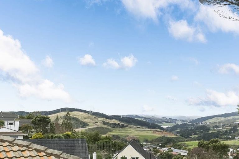 Photo of property in 51 Cambrian Street, Churton Park, Wellington, 6037