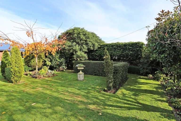 Photo of property in 46 Kilmarnock Street, Wallacetown, 9816