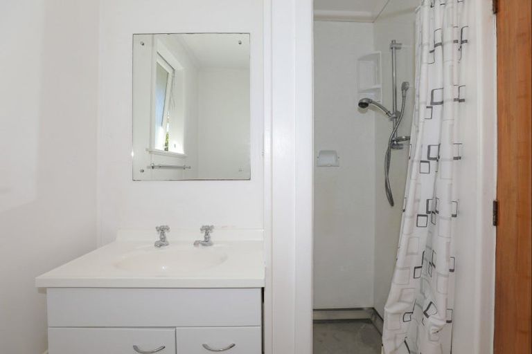 Photo of property in 16 Puketapu Crescent, Taumarunui, 3920