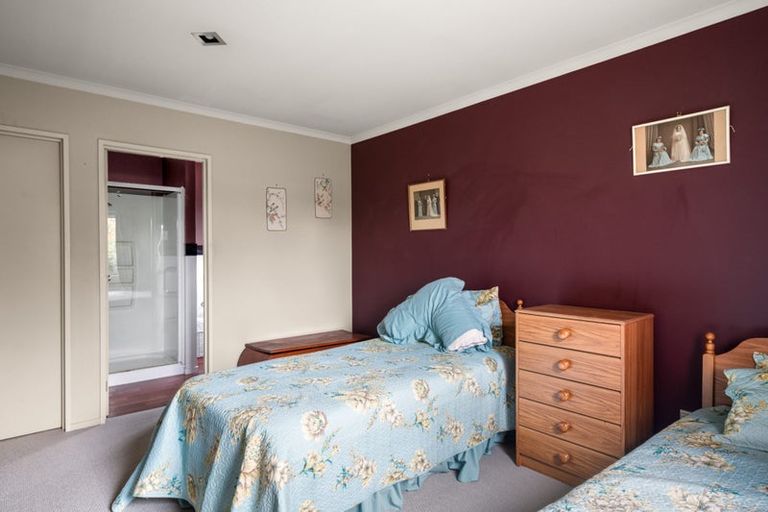 Photo of property in 21 Walnut Grove, Alexandra, 9320