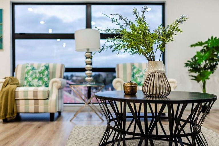 Photo of property in 11 Tawapou Close, Massey, Auckland, 0614