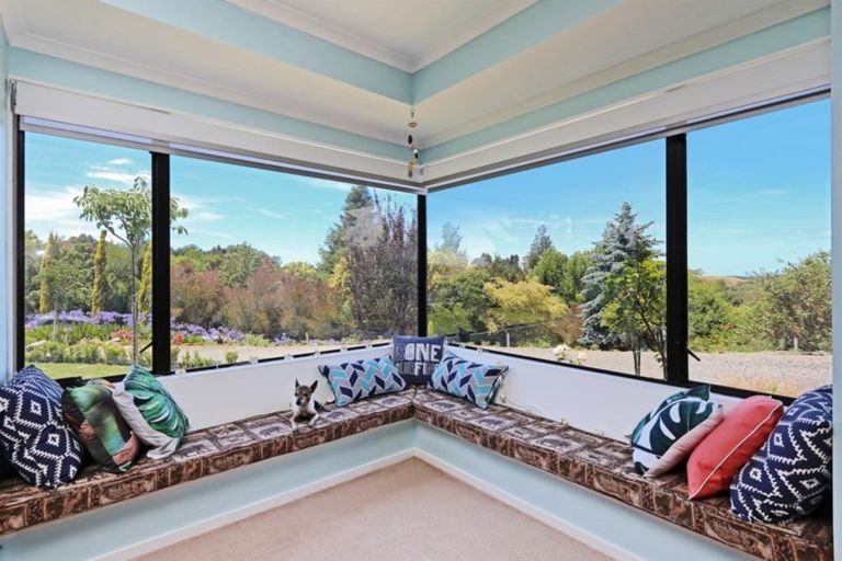 Photo of property in 72 Longview Road, Poraiti, Napier, 4182