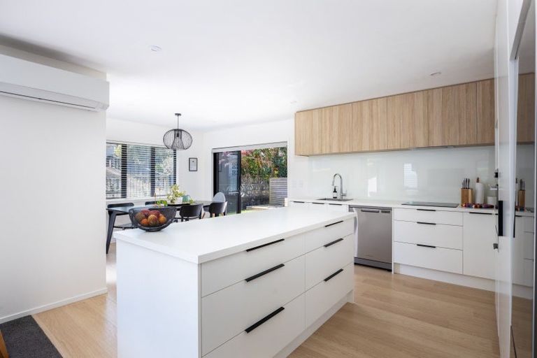 Photo of property in 25a Fernleigh Street, Ferndale, New Plymouth, 4310