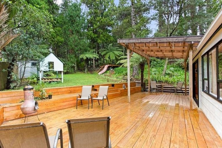 Photo of property in 305 Huia Road, Titirangi, Auckland, 0604