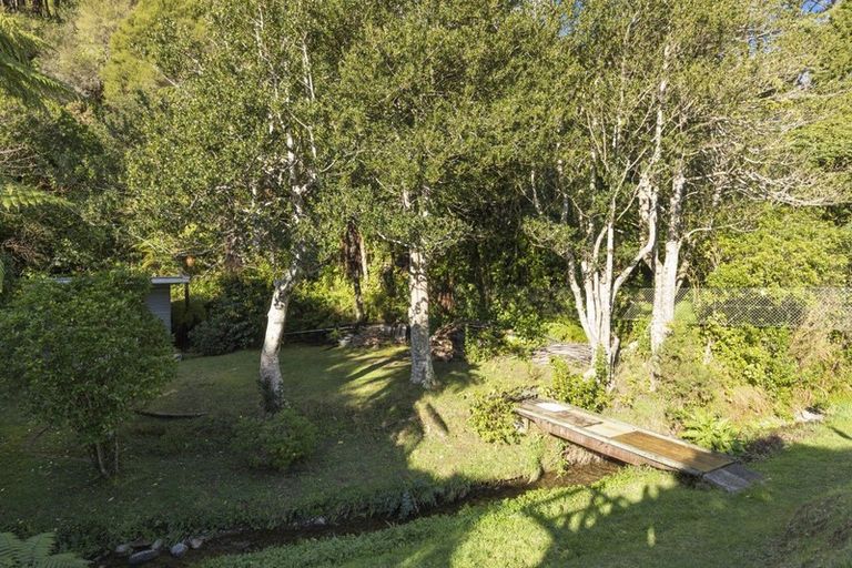 Photo of property in 17 Sunny Grove, Wainuiomata, Lower Hutt, 5014