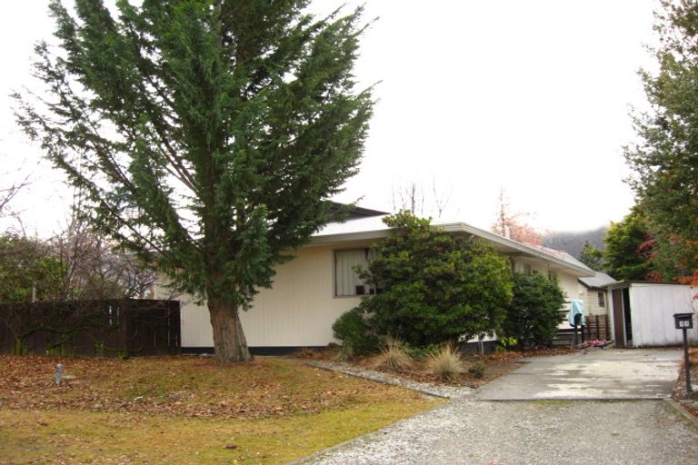 Photo of property in 11 Reid Crescent, Arrowtown, 9302