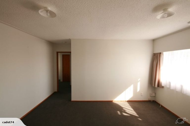 Photo of property in 64a Clayburn Road, Glen Eden, Auckland, 0602