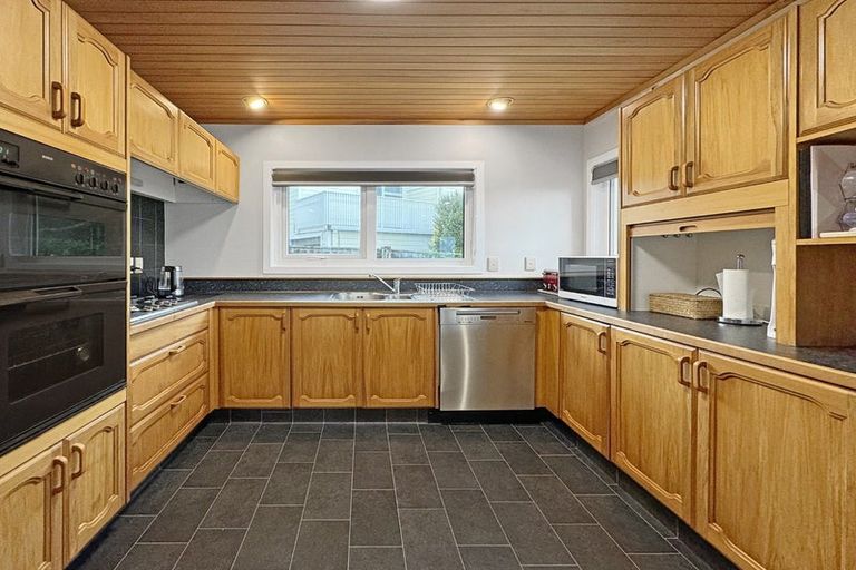 Photo of property in 7 Gavaskar Place, Khandallah, Wellington, 6035