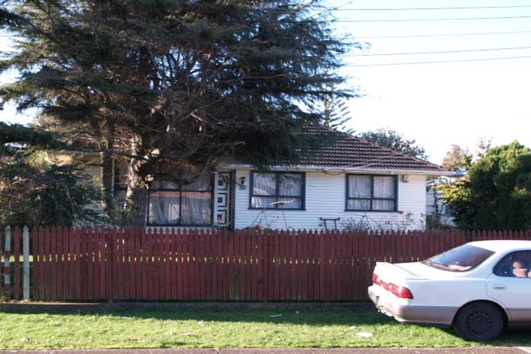 Photo of property in 2 Mayflower Close, Mangere East, Auckland, 2024