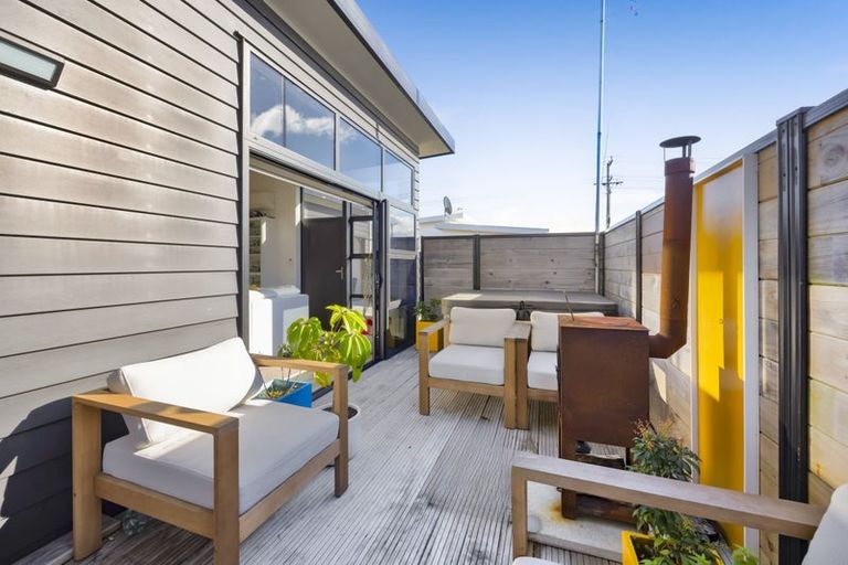 Photo of property in 70a Argyle Street, Hawera, 4610