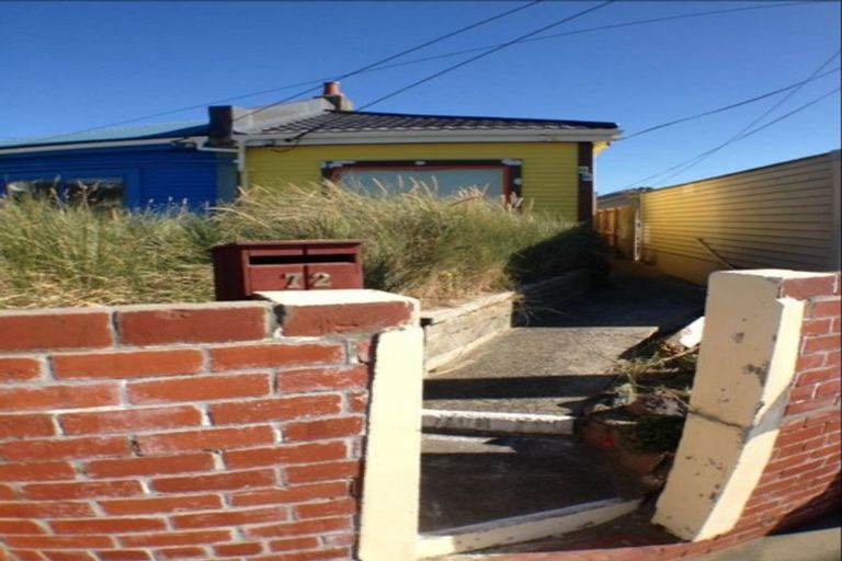 Photo of property in 72 Lyall Parade, Lyall Bay, Wellington, 6022