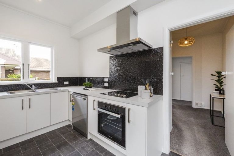 Photo of property in 99 Fitzroy Street, Terrace End, Palmerston North, 4410