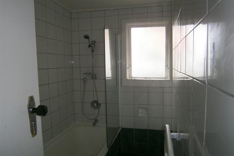 Photo of property in 36 Newman Terrace, Thorndon, Wellington, 6011