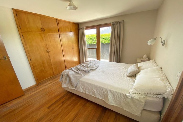 Photo of property in 1/12 Penhelig Place, Burnside, Christchurch, 8053