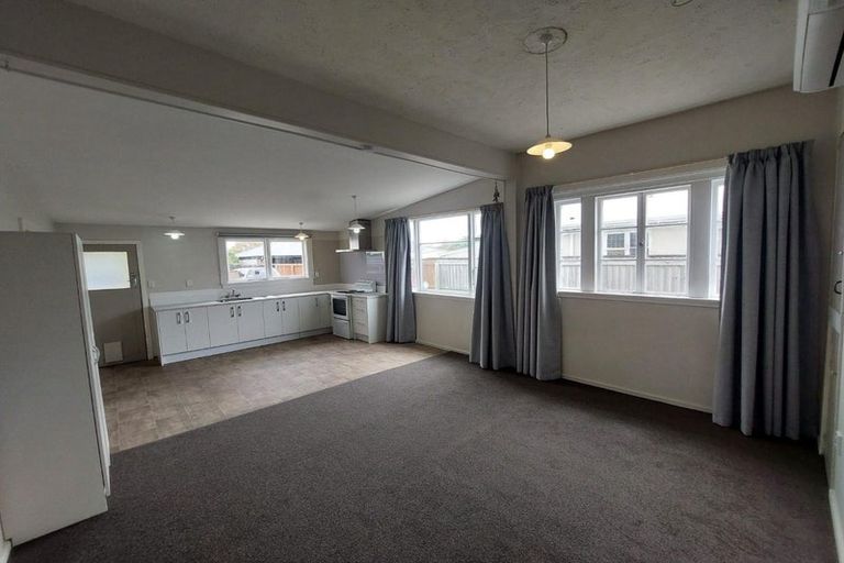 Photo of property in 104 Oram Avenue, New Brighton, Christchurch, 8061