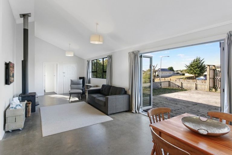 Photo of property in 10 Aranui Avenue, Waitarere Beach, Levin, 5510