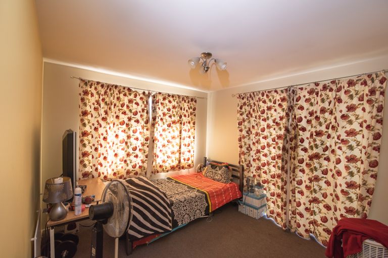 Photo of property in 37 Curletts Road, Sockburn, Christchurch, 8042